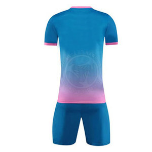 Uniforme de Fútbol Listo para Jugar, de Poliéster Transpirable y Ligero, Diseñado para Entrenamiento de Alta Intensidad y Comodidad en el Día del Partido - Product Image 2