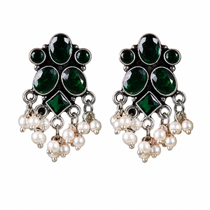 Pendientes de Plata Oxidada con Piedra Verde y Perla Colgante, Precio al por Mayor |   Fabricante de Joyería de Diseño Étnico - Product Image 1