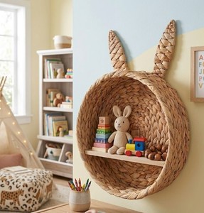 Panier mural en jacinthe d'eau naturelle avec oreilles de lapin, étagère de rangement suspendue tressée à la main pour chambre d'enfant, chambre des enfants - Product Image 5