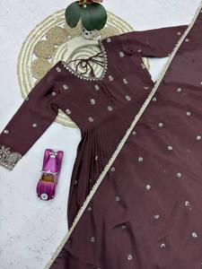 Traje Anarkali Tradicional de Rayón para Mujer, Largo hasta el Suelo, Corte Holgado, Manga Larga, Bordado, Ropa Étnica de India y Pakistán, Informal, para Todas las Temporadas - Product Image 2