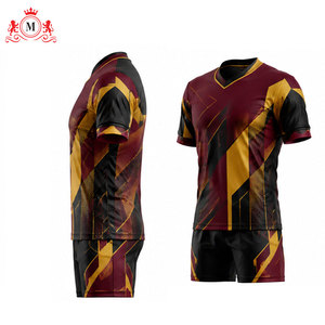 ชุดเสื้อฟุตบอลสีแดงเลือดหมูพร้อมกางเกงขาสั้นสำหรับผู้ชาย ระบายอากาศได้ดี ผลิตจากโพลีเอสเตอร์ 100% ชุดยูนิฟอร์มฟุตบอลสำหรับผู้ใหญ่ ตรวจสอบด้วยระบบตรวจจับเข็ม - Product Image 3
