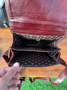 Sac à bandoulière en cuir véritable vintage avec plusieurs compartiments et support pour téléphone portable sacs à bandoulière en cuir cousus à la main pour unisexe - Product Image 5