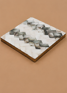 Ensemble de sous-verres carrés en mosaïque de nacre faits à la main pour tasses à café et boissons - Product Image 2