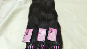 Vente en gros usine de cheveux indiens 100g, Remy non traités, ondulés naturels, trame simple, double trame machine, 18 pouces, en stock, expédition immédiate - Product Image 4