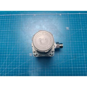 Régulateur de pression pneumatique SMC AR40-04BG-A, utilisé comme pièce détachée pour équipement semi-conducteur d'occasion - Product Image 1