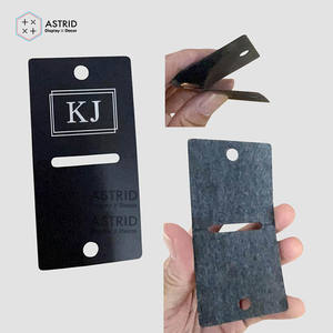 Etiqueta de PVC con Logotipo Personalizado a Color para Camisetas, Abrigos, Pantalones, Ropa, Extensiones de Cabello, para Tiendas - Product Image 1