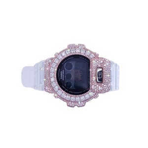 Montre analogique de luxe à cadran rond avec diamants Moissanite, boîtier en métal et bracelet en caoutchouc - Product Image 3