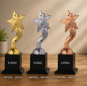 Trofeo Estrella de Aleación de Zinc, Metalizado en Oro, Plata y Bronce, Modelo 690, Grabado Duradero, Premio para Deportes y Juegos, Base de Madera Portátil - Product Image 1