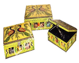 Caja de Madera Hecha a Mano, Rectangular, con Diseño de Pavo Real Pintado al Estilo Folclórico, Decoración para el Hogar, Artesanía para Mesa - Product Image 3