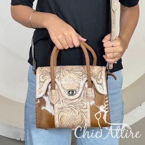 Sac à main mini-sacoche en cuir de vachette repoussé de qualité supérieure pour femme, motif floral sculpté, sac bandoulière en cuir de vachette à poils, sac fourre-tout - Product Image 1