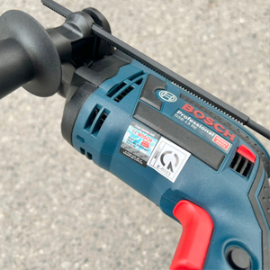 Taladro de Impacto Profesional GSB 13 RE con Cable, Motor de Escobillas, Portabrocas sin Llave, Velocidad Variable/Reversa, Diseño Robusto para Mampostería y Madera - Product Image 3