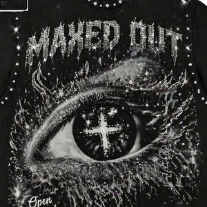 Camiseta Vintage Gráfica DTG Personalizada de Fabricante, de Lujo con Pedrería, Negra, para Hombre, Bajo MOQ, Lavado Ácido - Product Image 4
