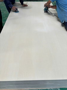 Madera Contrachapada de Pino Ecológica Resistente al Fuego, Tamaño Personalizado, Muebles Comerciales Reutilizables 6-8 Veces, Construcción con Melamina E0 - Product Image 5