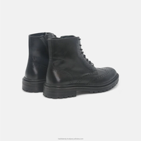 Sepatu Brogan kulit sapi asli model baru untuk pria