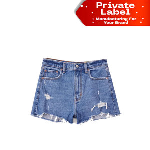 Shorts de mezclilla Y2K para mujer al por mayor, de tiro bajo con parches de estrellas, estilo streetwear. Shorts de mezclilla para mujer OEM personalizados al por mayor. - Product Image 1