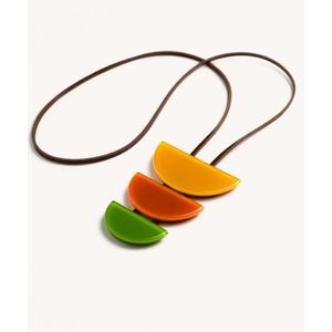 Composants de bijoux : Collier en résine lisse et bois avec ajustement confortable - Product Image 5