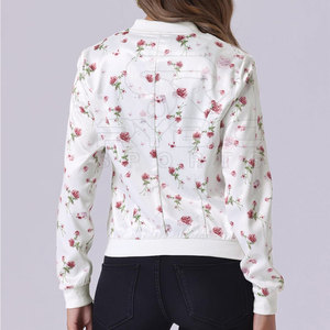 Chaquetas Varsity Acolchadas y Cálidas de Invierno para Mujer, con Estampado Urbano, Ropa de Estilo de Vida Contemporáneo para Uso Diario y Comodidad - Product Image 3