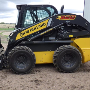 Cargadora de Ruedas Diesel New Holland L328, Minicargadora con Pluma Súper Extendible, Equipo de Construcción - Product Image 1
