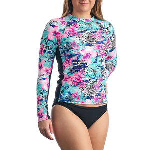 Rashguard pour femmes de haute qualité, fabriqué en usine, avec design personnalisé et logo imprimé par sublimation, pour les vêtements de sport - Product Image 3