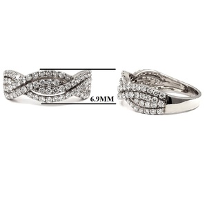 Encantadores anillos de banda de eternidad de compromiso de diamante de lujo de oro blanco sólido de 18 quilates para boda Diseño de giro de moda para fiestas - Product Image 2