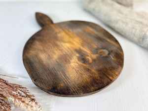 Planche à découper ronde en bois massif de style rustique, vintage, pour la cuisine, la découpe et le service, idéale pour les restaurants. - Product Image 3