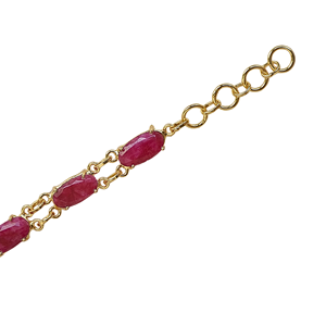 Pulsera de Latón Reciclado Sostenible, Chapada en Oro de 18K, con Gema Roja Ovalada Facetada, Joyería Elegante para Mujer - Product Image 5