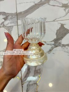 Copa de Vino Rosa de Cristal Pétalo, para Zumo/Milkshake/Martini - Cáliz Transparente Hecho a Mano, Diseño Moderno y Duradero, Capacidad de 240-280ml - Product Image 4