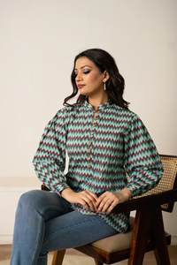 Tunique en coton imprimée zigzag rétro pour femmes |   Haut à manches longues à col boutonné, style ethnique décontracté, pour les acheteurs en gros et exportateurs en Inde - Product Image 4