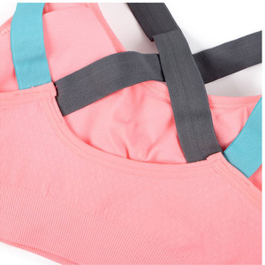 Soutien-gorge de sport noir pour femme, bretelles racerback, col rond, maintien élevé, vêtement de fitness, couleur unie, respirant, séchage rapide, sans couture - Product Image 6