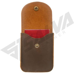 Étui à cartes en cuir véritable avec fermeture à pression, étui de voyage, cadeaux pour joueurs de poker, sac à cartes gravé - Product Image 3