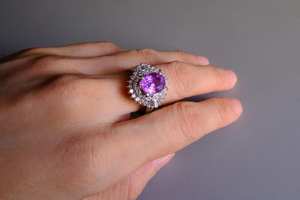 Anillo de Moda para Mujer con Diamante Grande de Corte Ovalado, Estilo Hip Hop, Plata 925, Corte Brillante Morado - Product Image 1