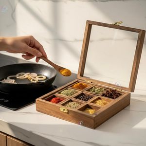 Caja de especias de madera tallada a mano con almacenamiento compartimentado para uso en la cocina, diseño moderno. - Product Image 2
