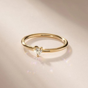 แหวนเพชรทรงหัวใจสุดหรู ดีไซน์โซลิแทร์ทองคำ 14K สีเหลือง ประดับเพชรรูปหัวใจทันสมัย เครื่องประดับชั้นดี - Product Image 4
