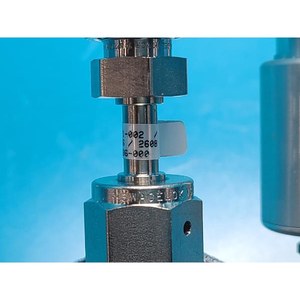 Lam Research 2300 Exelan Flex45 – Sous-ensemble de conduite de gaz 839-471051-002 – Occasion, état actuel – Pièces d'équipement semi-conducteur d'occasion - Product Image 2