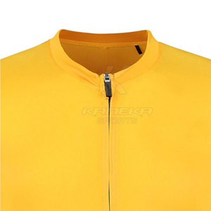 Maillot de sport en polyester léger, écologique et respirant avec une conception de coupe flexible pour la pratique sportive et les activités quotidiennes - Product Image 5