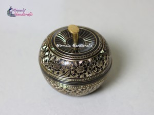 Handmade Brass Apple Shape Decorative Storage <b>Box</b> With Lid Metal Jewelry Candy Gift <b>Box</b> - Product Image 4