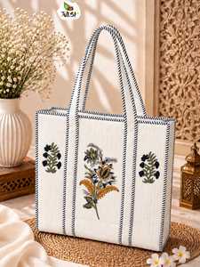 Sac fourre-tout Stockify au design unique, imprimé floral, en toile de coton réutilisable, sac à bandoulière pour femmes, disponible au prix direct d'usine - Product Image 6