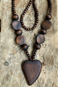 Modern Resin <b>Necklace</b> for Women with Artistic Flower and Fairy Designs, Perfect Accessory for Weddings and Parties - Product Image 5