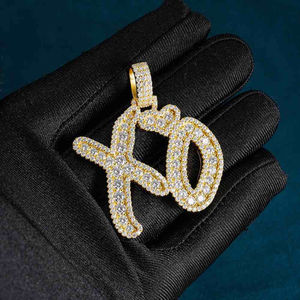 จี้ตัวอักษร XO ชุบทอง 18K ประดับคริสตัลไรน์สโตนแบบไมโครเพฟ สไตล์ฮิปฮอป ของขวัญสำหรับทุกเพศ - Product Image 3