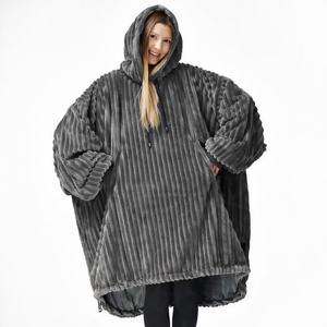 โรงงานขายส่งผ้าห่มเชอร์ปาแบบมีฮู้ดสั่งทำพิเศษ ผ้าห่มสวมใส่ได้ขนาดใหญ่พิเศษ พร้อมโลโก้ OEM ODM แบรนด์ส่วนตัว ผู้ผลิตสำหรับฤดูหนาว - Product Image 5