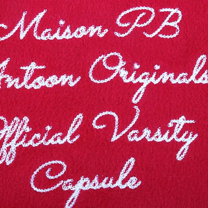 Chaqueta de Béisbol Varsity Unisex para Niños, Invierno, Estilo Clásico, Personalizable con Logotipo Bordado y Parches de Chenilla - Product Image 5