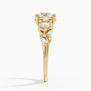 Anillo de compromiso con diamantes de imitación y diseño de vid botánica - Product Image 3