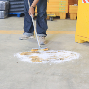 Gránulos Superabsorbentes Industriales de 4L para Control de Derrames, Gránulos Absorbentes para Limpieza de Derrames de Aceite, Productos Químicos y Líquidos - Product Image 3