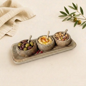 Ensemble de bols à condiments en bois de manguier faits à la main avec plateau de service et cuillères, ensemble écologique pour collations et sauces pour la cuisine et la table d'hôtel - Product Image 2