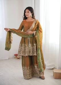 Ensemble Palazzo en Soie Bicolore pour Femme de Qualité Export avec Broderie Miroir Lourde, Haut et Palazzo Entièrement Cousus - Product Image 5