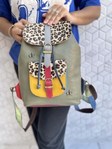 Mochila de cuero reciclado de nuevo diseño, mochilas escolares con estampado de leopardo con estilo, bolsas de nuevo diseño multiusos Unisex, producto a granel al por mayor - Product Image 4