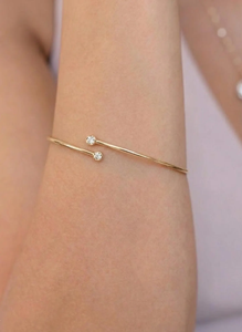 กำไลข้อมือทอง 14K ดีไซน์ทันสมัย ประดับเพชรแล็บคู่ 0.10 กะรัต แบบเปิดได้ สไตล์มินิมอล ชิค - Product Image 4