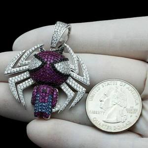 Pendentifs et Breloques en Argent 925 avec Moissanite Multicolore, Motif Super-Héros de Dessin Animé, pour Fêtes Hip-Hop – Vente en Gros - Product Image 3