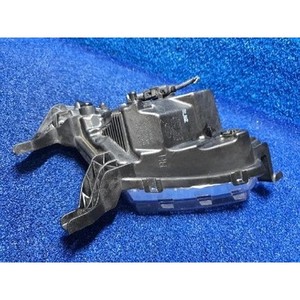 Luz Antiniebla Derecha Usada Equus 922023N000 - Product Image 3