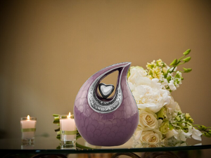 Urne funéraire en aluminium violet avec motif en forme de cœur pour souvenir commémoratif d'un adulte - Product Image 5